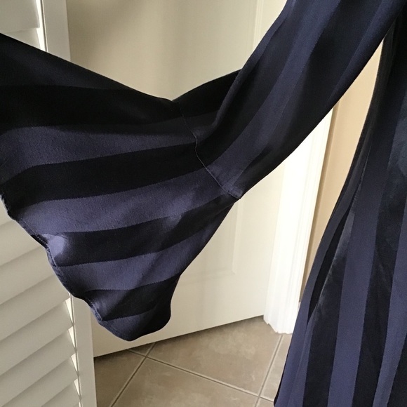 NEW Cremieux XS Navy Blue Selina Satin Striped Tulip Dress Bell Sleeves Elegant - Picture 2 of 14